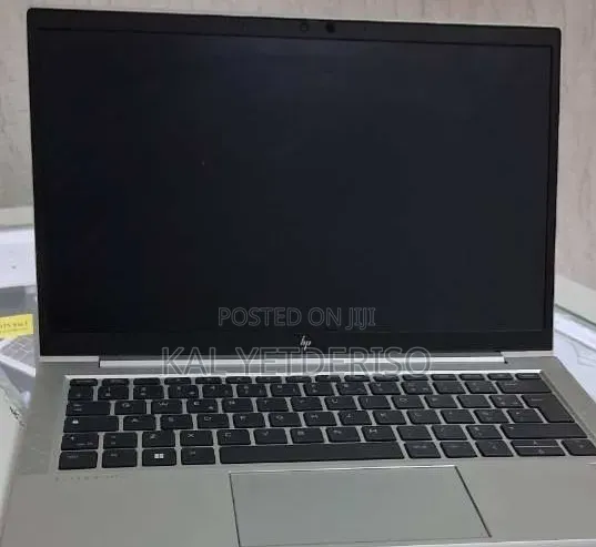New Laptop HP EliteBook 830 G8 16GB AMD Ryzen 5 SSD 512GB
