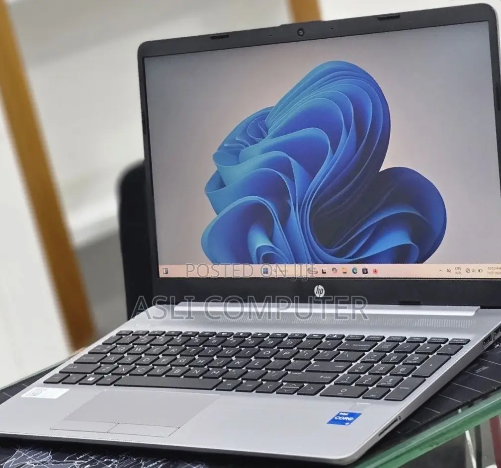 New Laptop HP Stream Notebook 8GB Intel Core i5 SSD 512GB