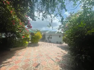 Furnished 6bdrm House in House To Sell 380Sqm, East Shewa for sale