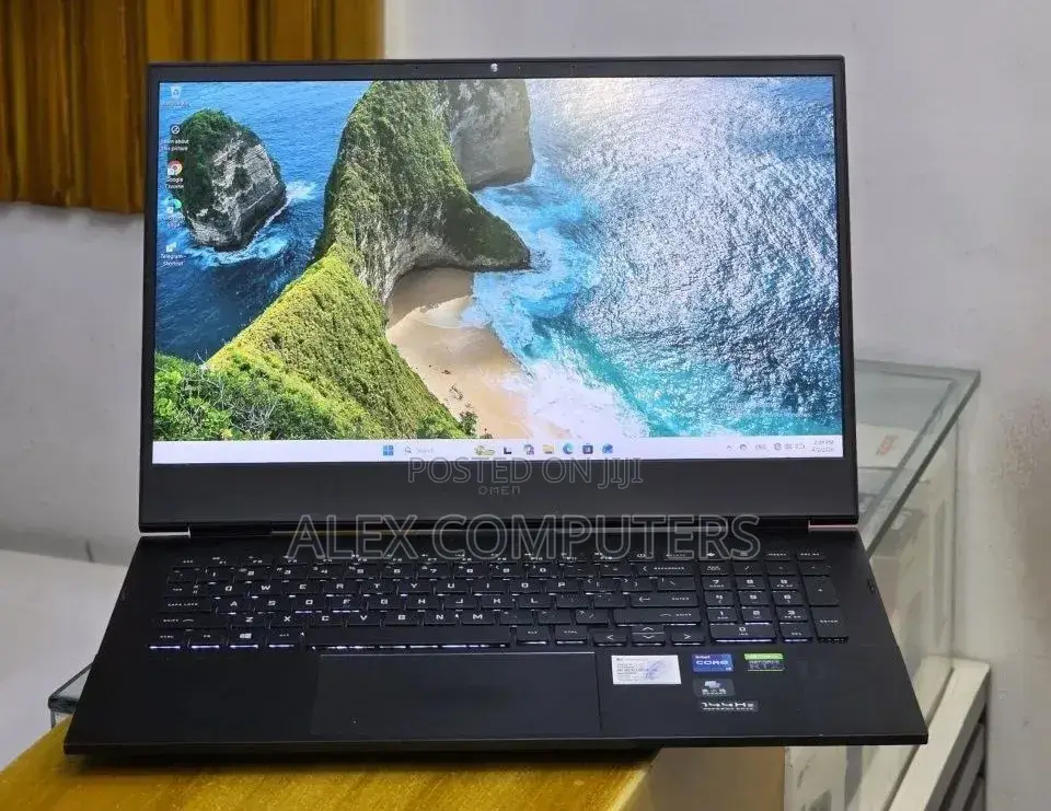 New Laptop HP Omen 16 16GB Intel Core i7 SSD 512GB