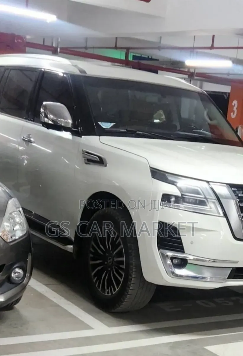 Nissan Patrol 2017 White