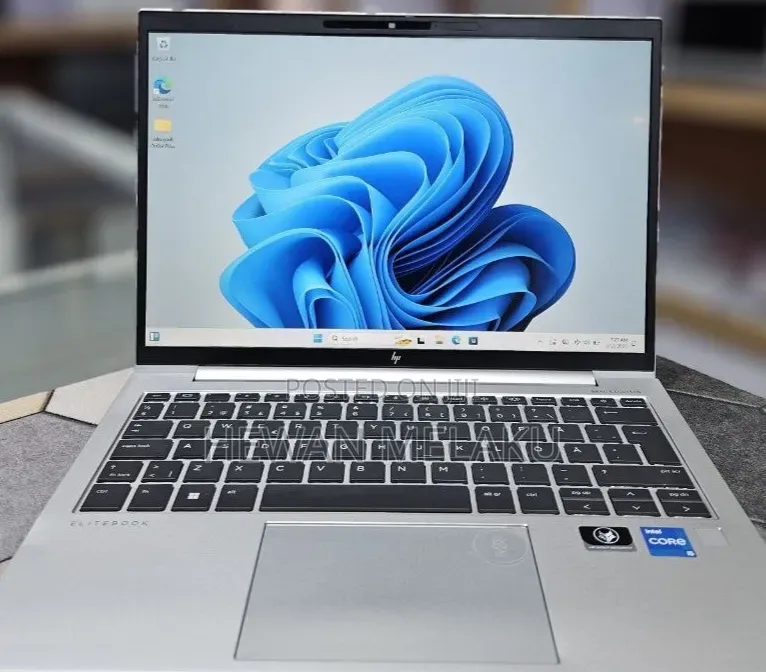 New Laptop HP EliteBook 830 G9 16GB Intel Core i5 SSD 512GB