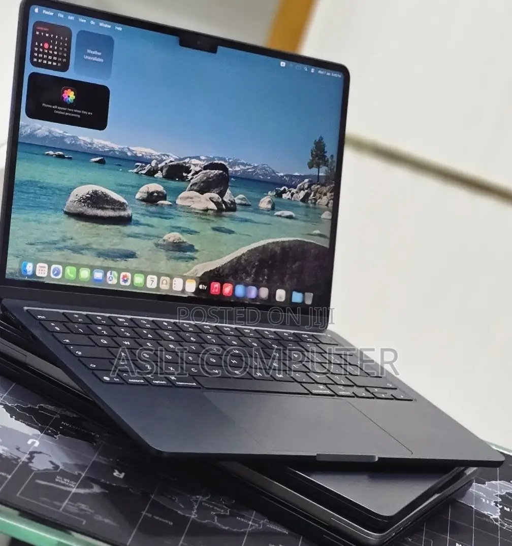 New Laptop Apple MacBook Air 2025 M4 16GB Apple M4 SSD 256GB
