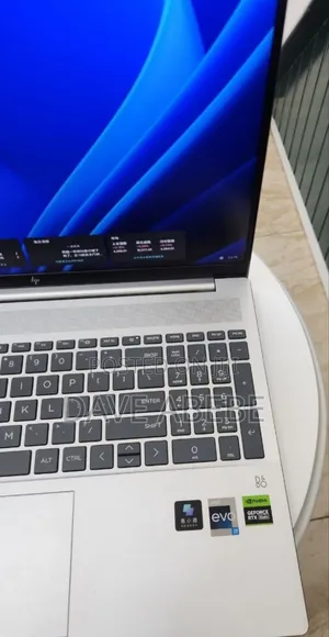 New Laptop HP Pavilion 17 16GB Intel Core i7 SSD 1T