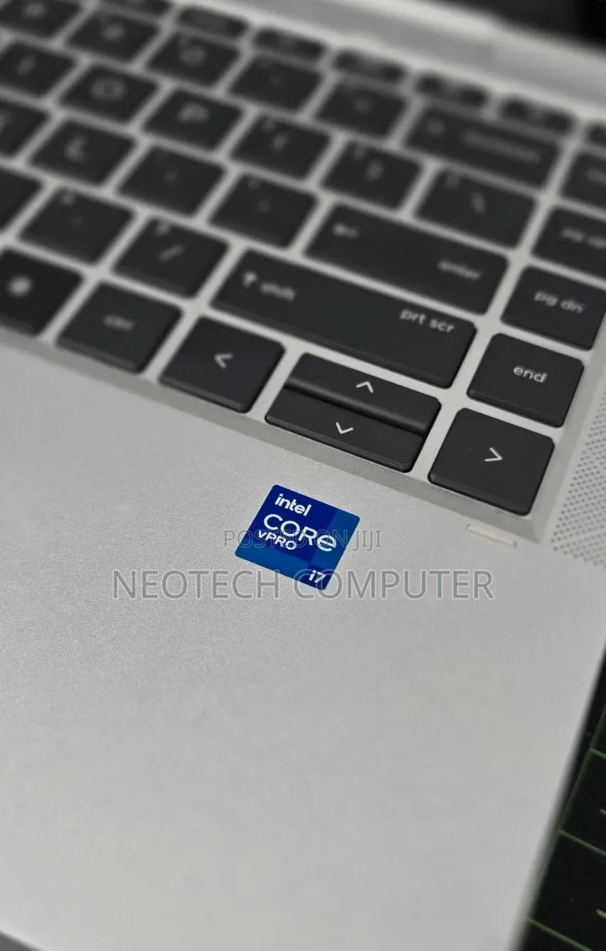 New Laptop HP EliteBook 1040 G8 16GB Intel Core i7 SSD 512GB