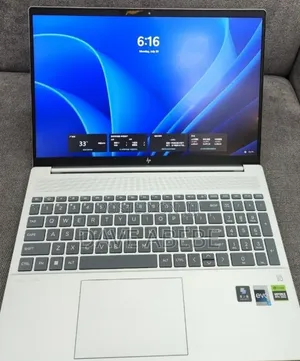 New Laptop HP Pavilion 17 16GB Intel Core i7 SSD 1T
