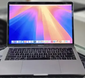 New Laptop Apple MacBook Pro 2019 16GB Intel Core i7 SSD 256GB