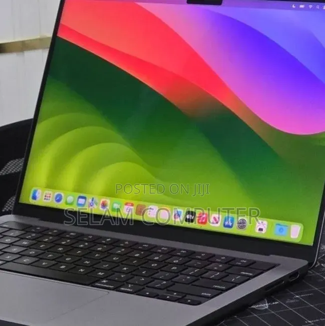 New Laptop Apple MacBook Pro 2023 M2 8GB Apple M2 SSD 512GB