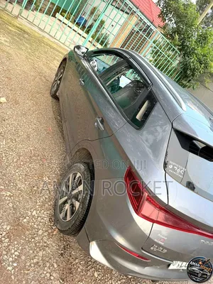BYD E2 43 kWh 94 hp FWD 2025 Silver