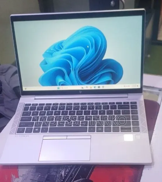 New Laptop HP EliteBook 840 G7 16GB Intel Core i7 SSD 512GB