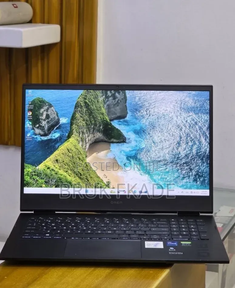 New Laptop HP Omen 16 16GB Intel Core i7 SSD 512GB
