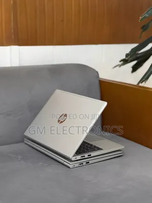 New Laptop HP ProBook 440 G10 8GB Intel Core i3 SSD 256GB