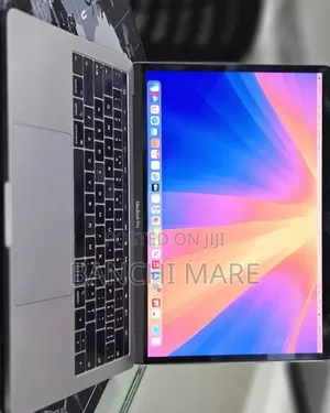 New Laptop Apple MacBook Pro 2019 16GB Intel Core i7 SSD 256GB