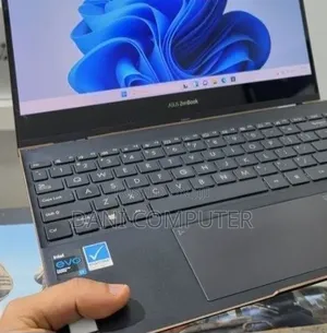 New Laptop Asus Zenbook 14 16GB Intel Core i7 SSD 512GB