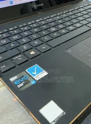 New Laptop Asus Zenbook 14 16GB Intel Core i7 SSD 512GB