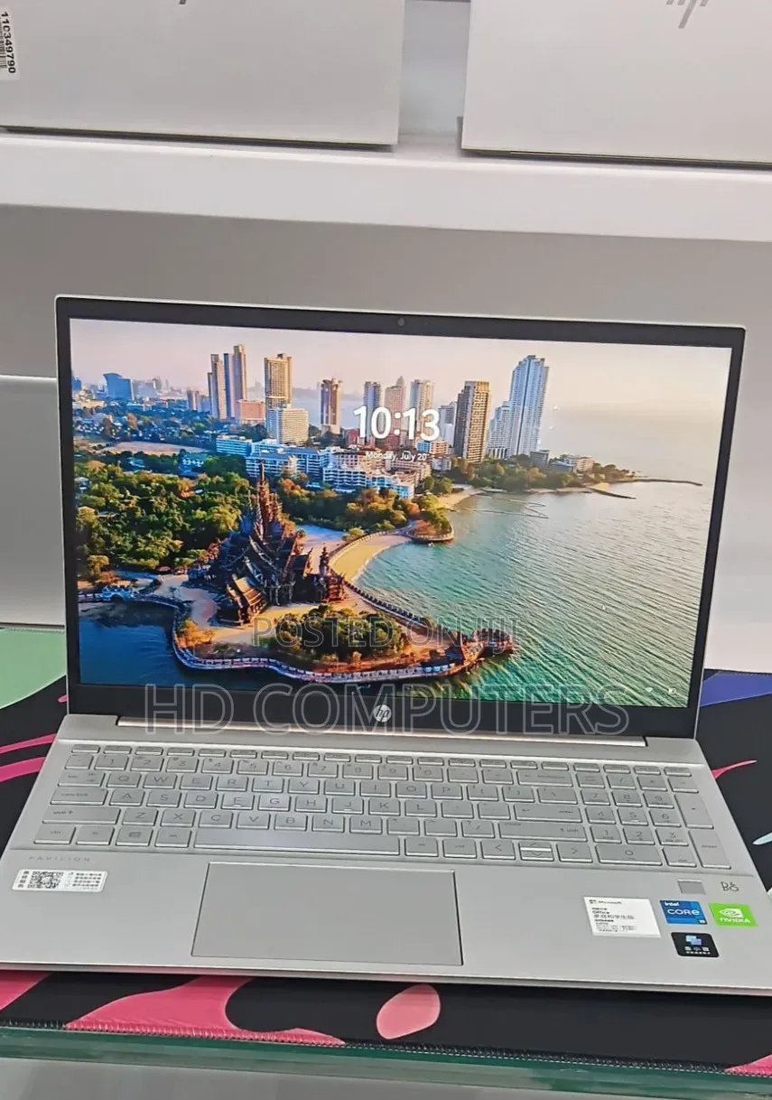New Laptop HP Pavilion 15 16GB Intel Core i5 SSD 512GB