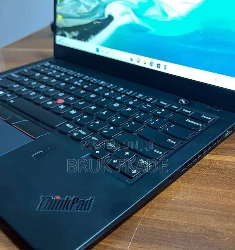 New Laptop Lenovo ThinkPad X1 Carbon 16GB Intel Core i5 SSD 512GB