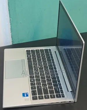 New Laptop HP EliteBook 840 G8 16GB Intel Core i5 SSD 512GB