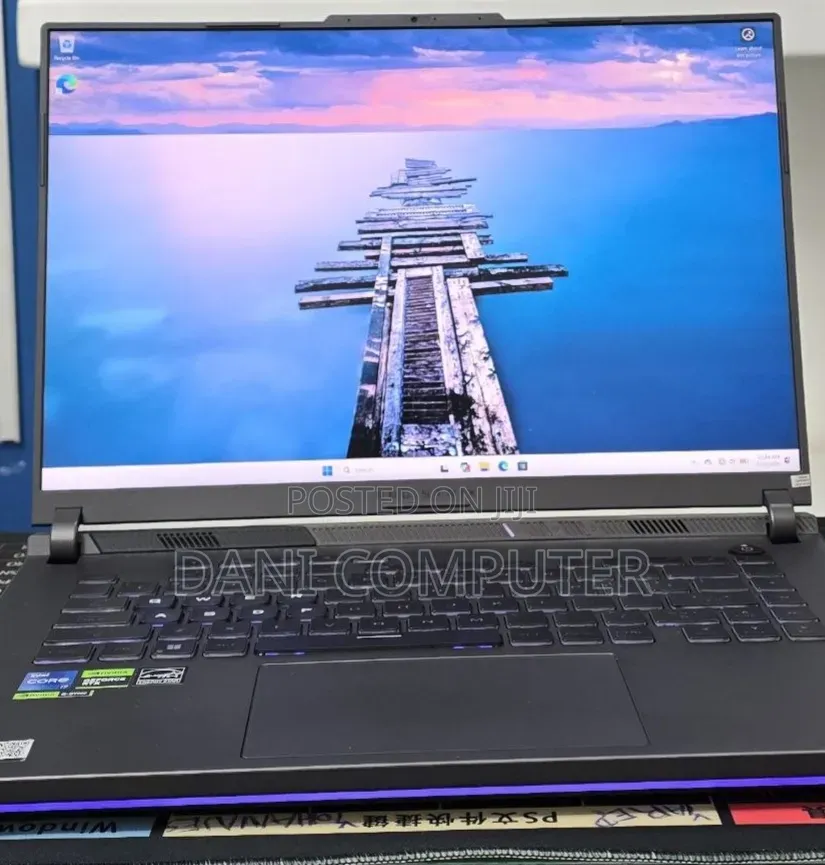 New Laptop Asus ROG Strix G16 G614 16GB Intel Core i7 SSD 1T