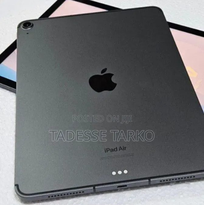 New Apple iPad Air 64 GB Gray