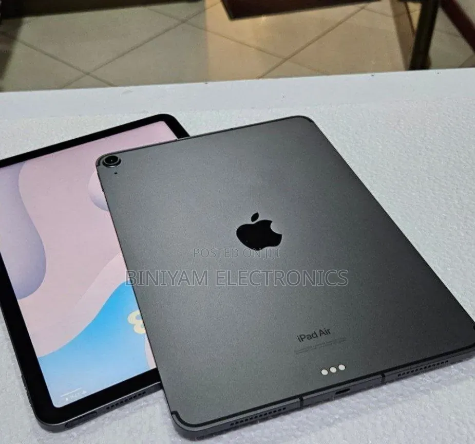 New Apple iPad Air (2022) 64 GB Gray