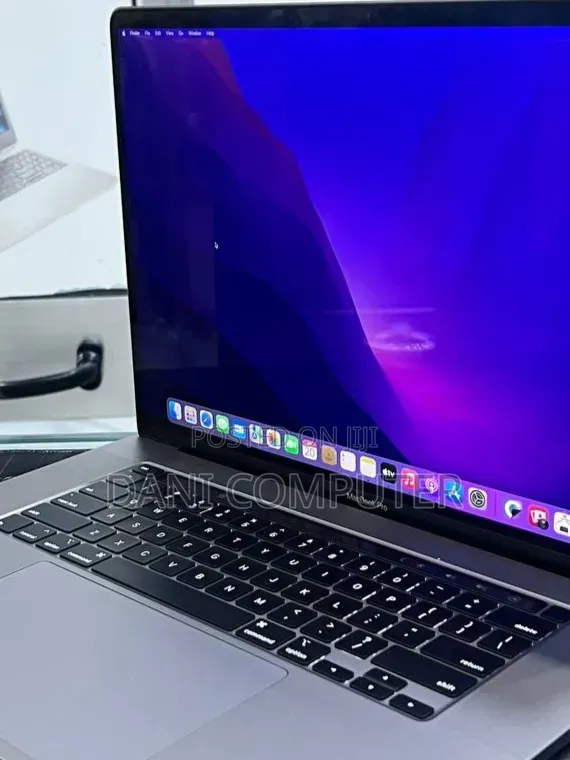 New Laptop Apple MacBook Pro 2019 32GB Intel Core i9 SSD 512GB