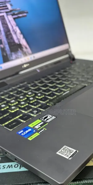 New Laptop Asus ROG Strix G15 16GB Intel Core i7 SSD 1T