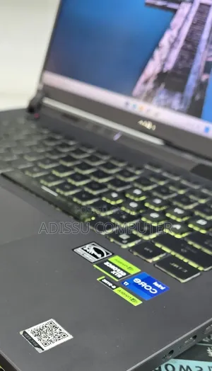 New Laptop Asus ROG Strix G15 16GB Intel Core i7 SSD 1T