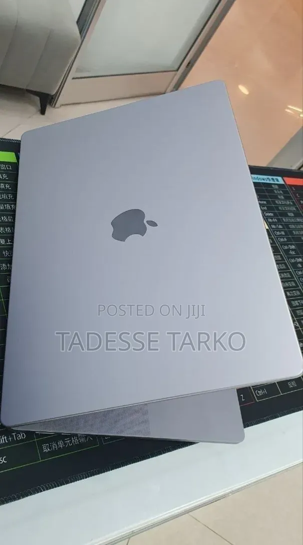 New Laptop Apple MacBook Pro 2021 M1 Max 32GB Apple M1 Max SSD 1T