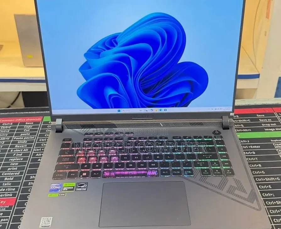 New Laptop Asus ROG Strix G16 G614 16GB Intel Core i9 SSD 1T