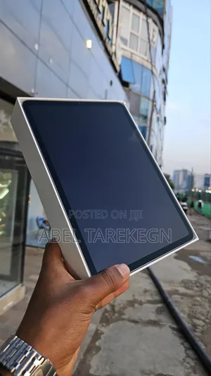 New Apple iPad Pro 11 (2020) 128 GB Silver