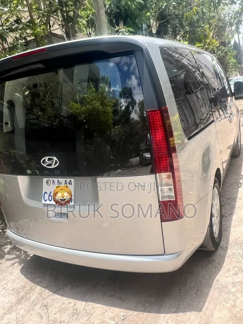 Hyundai Staria 2022