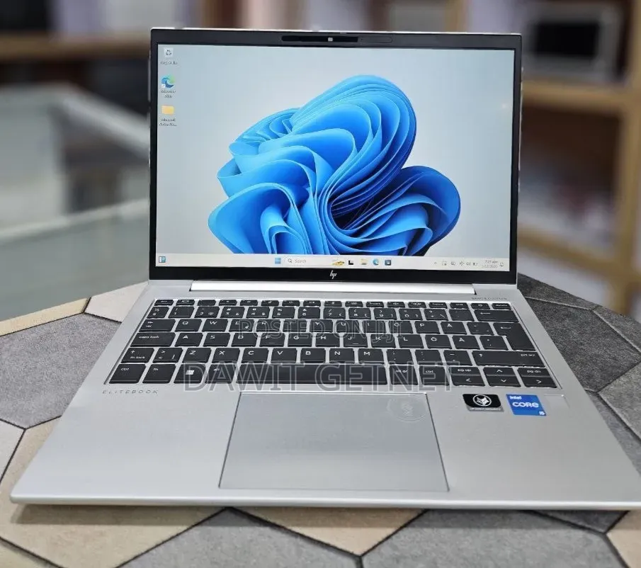 New Laptop HP EliteBook 840 G9 16GB Intel Core i5 SSD 512GB