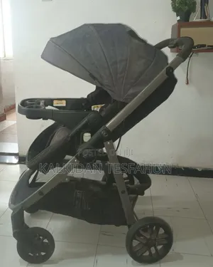 የህፃን ጋሪ (Baby Stroller)