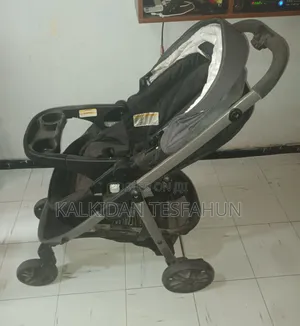 የህፃን ጋሪ (Baby Stroller)