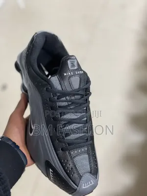 Nike Shox R4