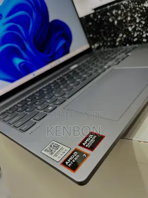 New Laptop Lenovo Legion 7 32GB Intel Core Ultra 7 SSD 512GB