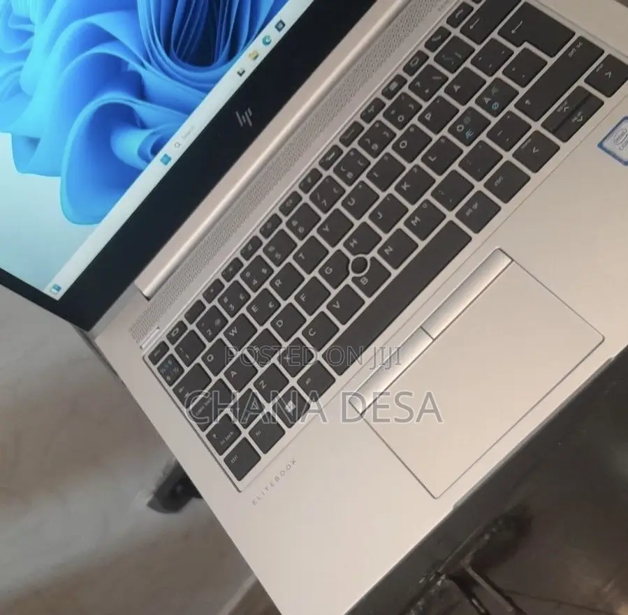 New Laptop HP EliteBook 830 G5 8GB Intel Core i5 SSD 256GB