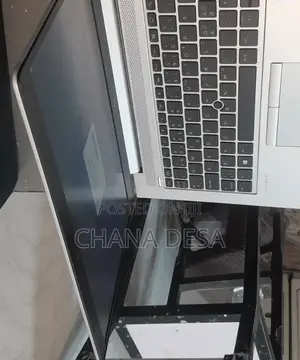 New Laptop HP EliteBook 830 G5 8GB Intel Core i5 SSD 256GB