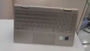 New Laptop HP Envy x360 8GB Intel Core i7 SSD 512GB