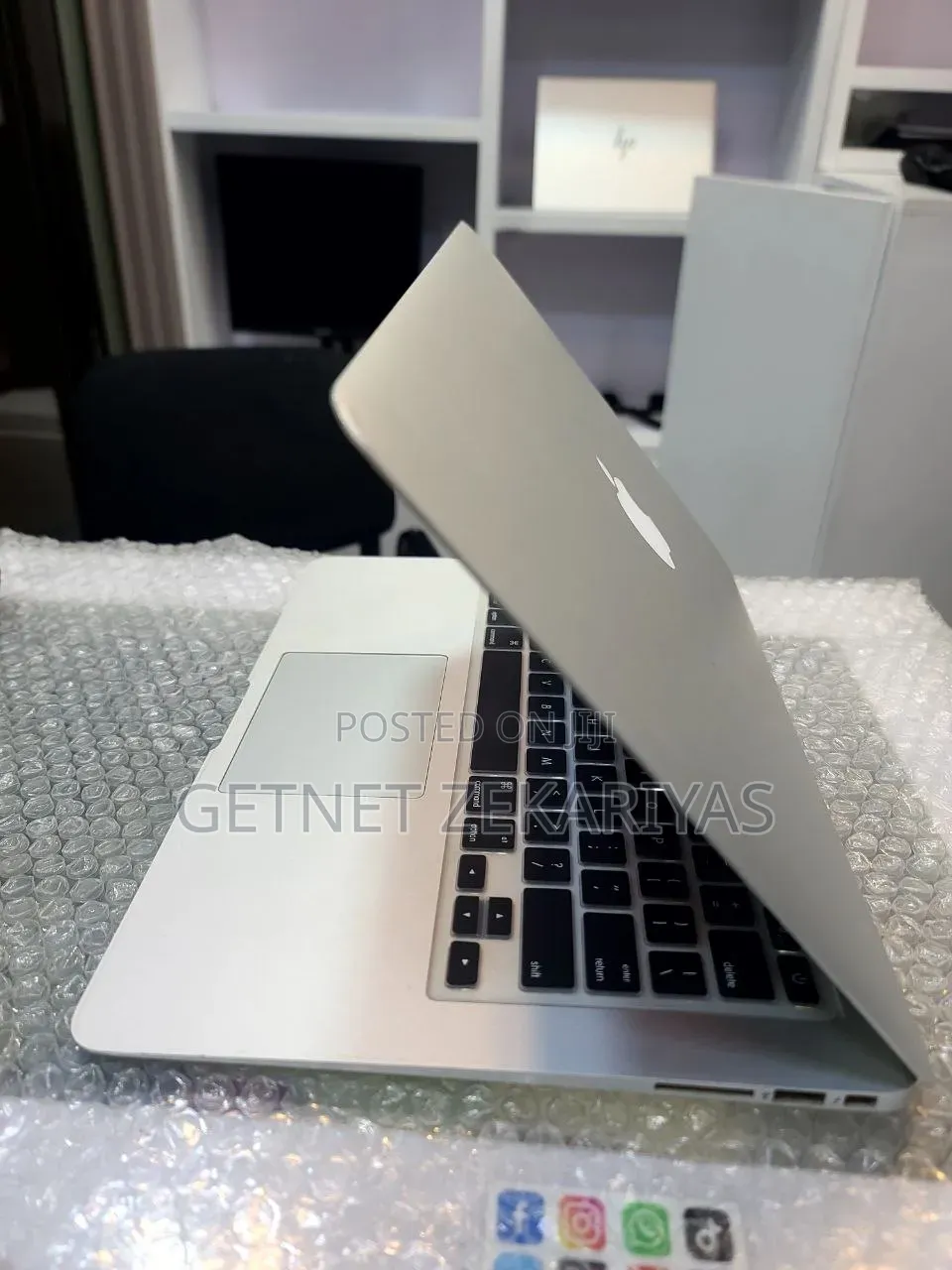 New Laptop Apple MacBook Air 2017 8GB Intel Core i5 SSD 128GB