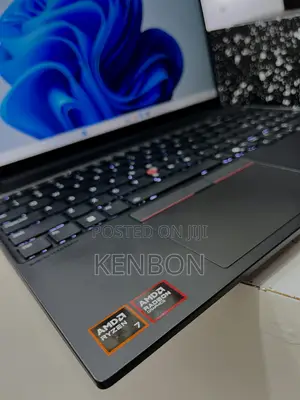 New Laptop Lenovo Legion 5 16GB AMD Ryzen 7 SSD 512GB