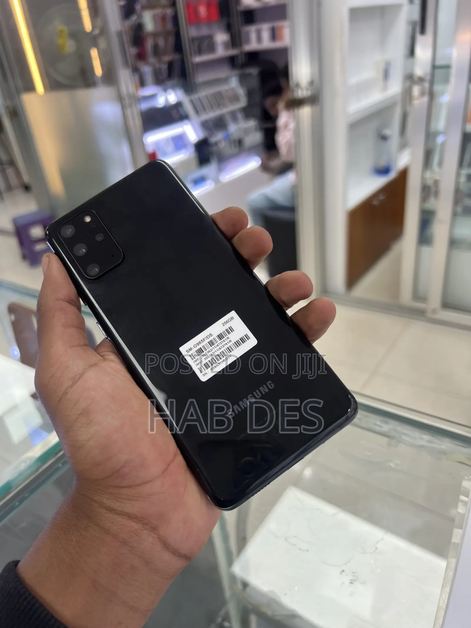 New Samsung Galaxy S20 128 GB Black