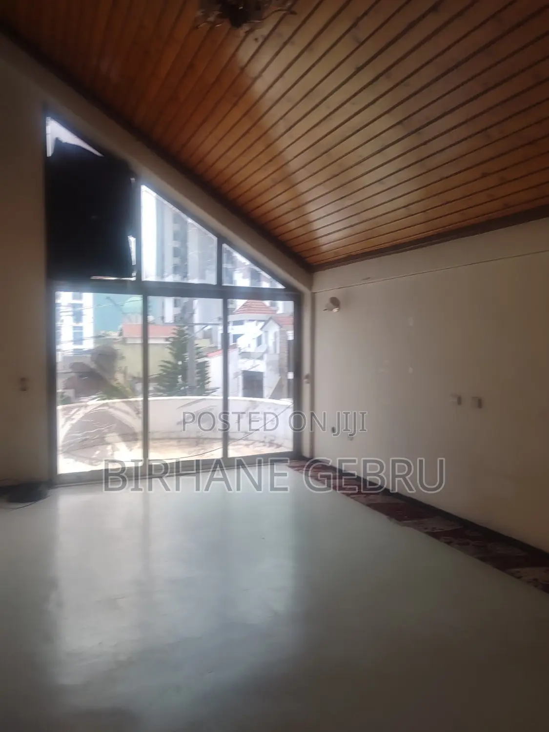 G+3 House Rent for Resturant Lounge Berger and Other
