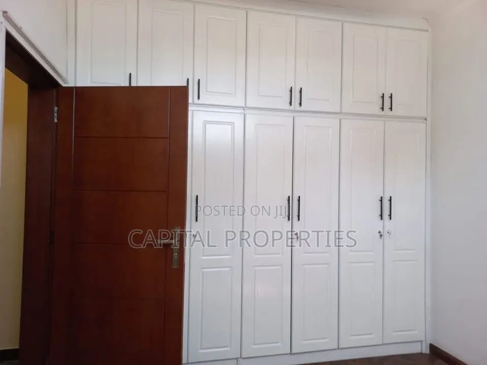 4bdrm Villa in Bole for rent