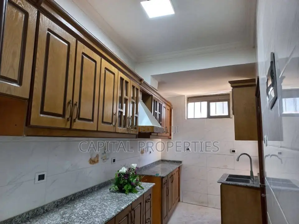 4bdrm Villa in Bole for rent