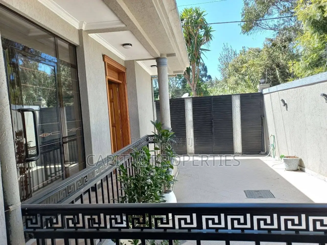 4bdrm Villa in Bole for rent