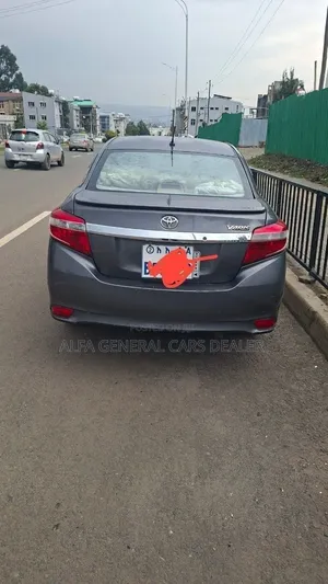 Toyota Yaris 2015