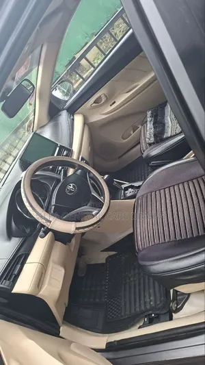 Toyota Yaris 2015