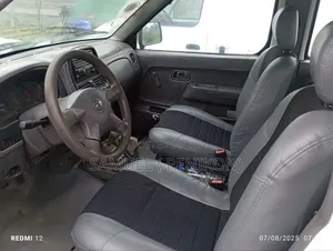 Nissan Hardbody 2012 White